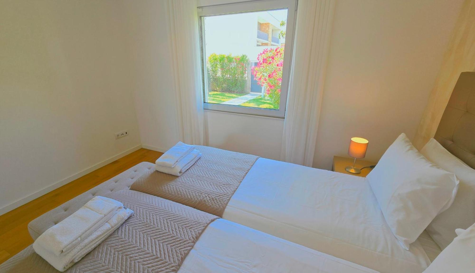 Villa Luxury & Private Heatable Pool In *